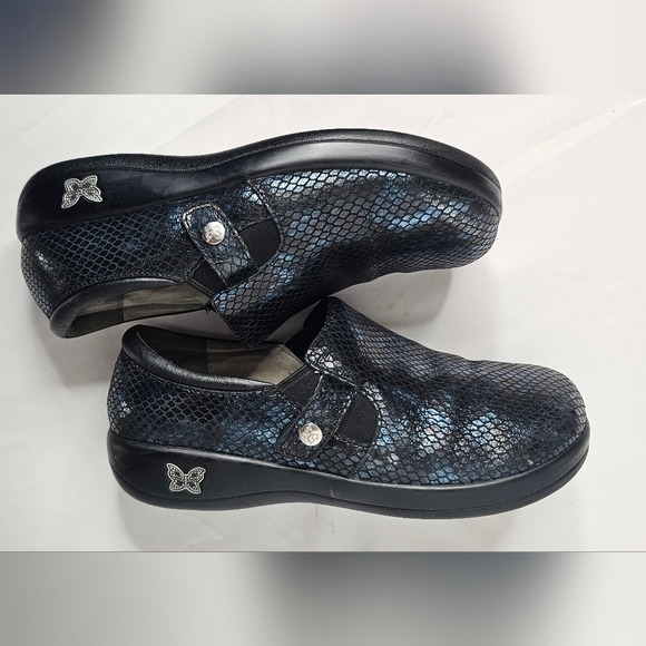 Alegria Black & Blue Leather Snakeskin Print Slip-On Clogs Size 39 = US 9 - Picture 5 of 9